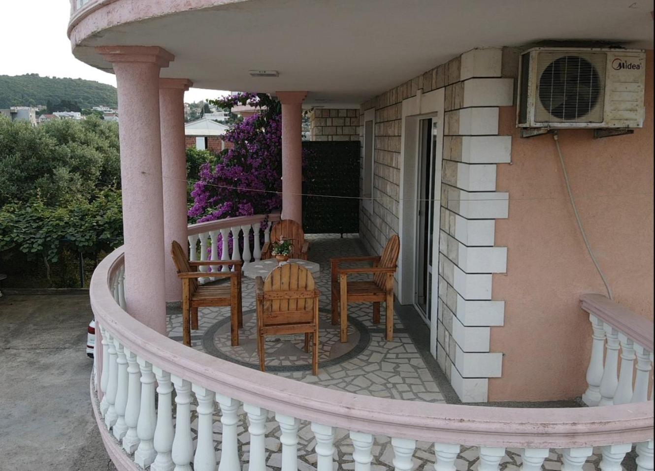 Kurt Apartaments Ulcinj Eksteriør bilde