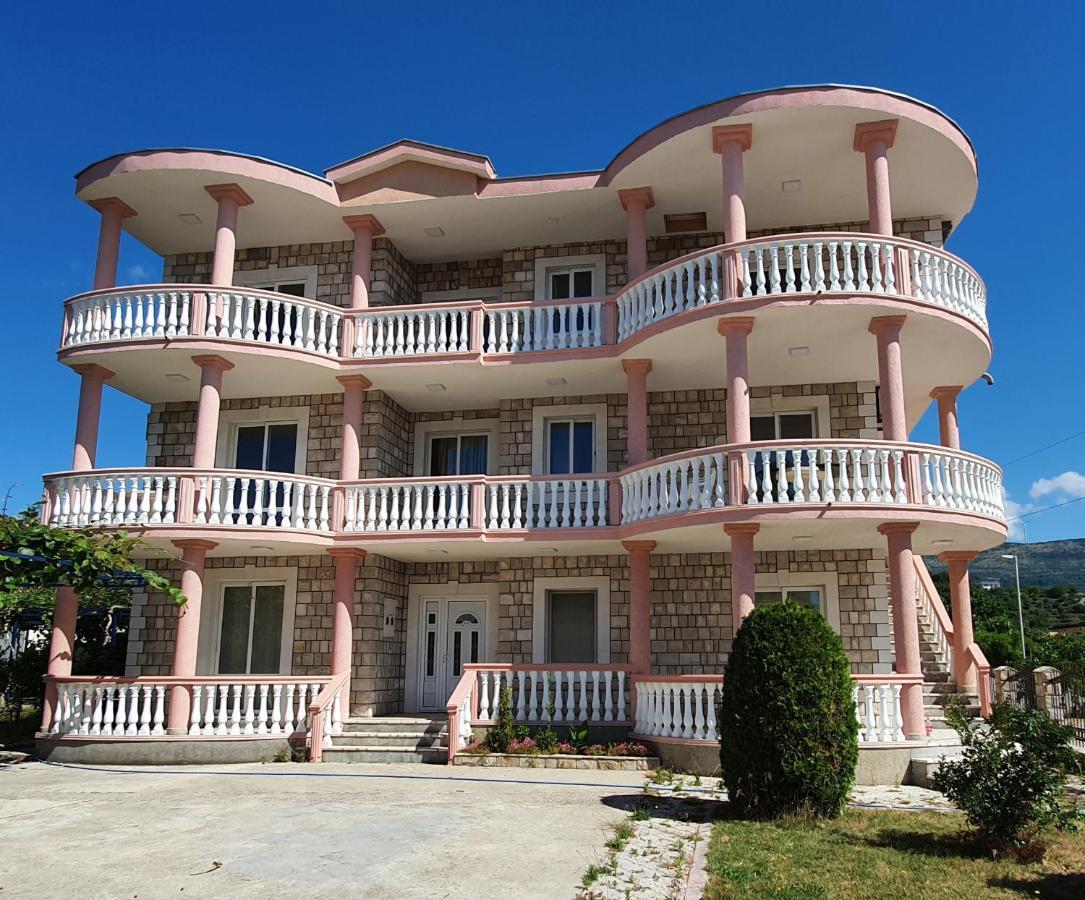 Kurt Apartaments Ulcinj Eksteriør bilde